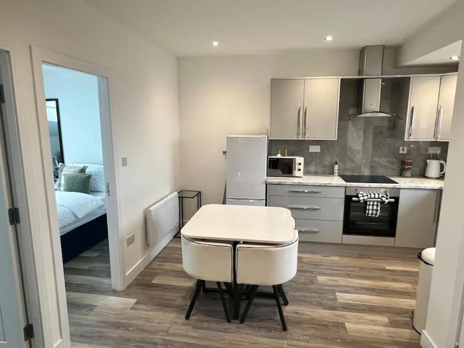 New 2 Bed Preston City Centre Flat - Sleeps 4 Exteriör bild